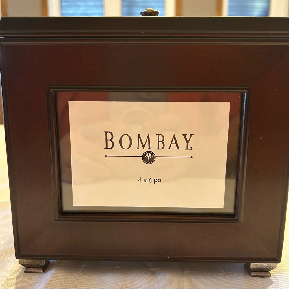 Bombay Rich Brown Photo Frame box